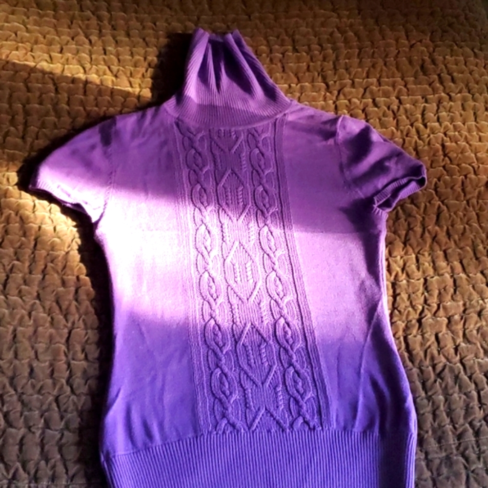 Cable knit turtlneck sweater, cap sleeves, lavender / lilac, XS